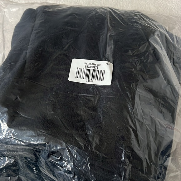 BLACK OVERCOAT - Picture 4 of 4